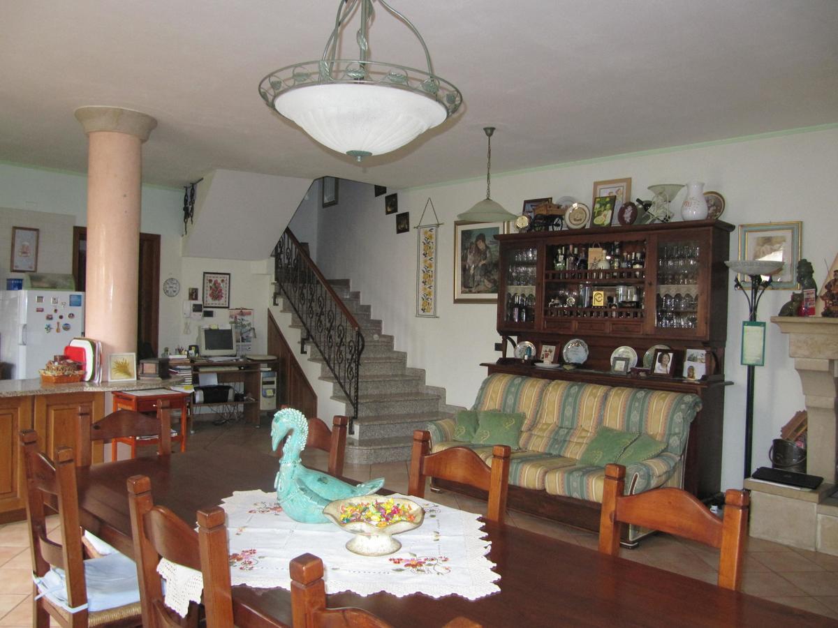 Il Portico Bed & Breakfast Uras ภายนอก รูปภาพ