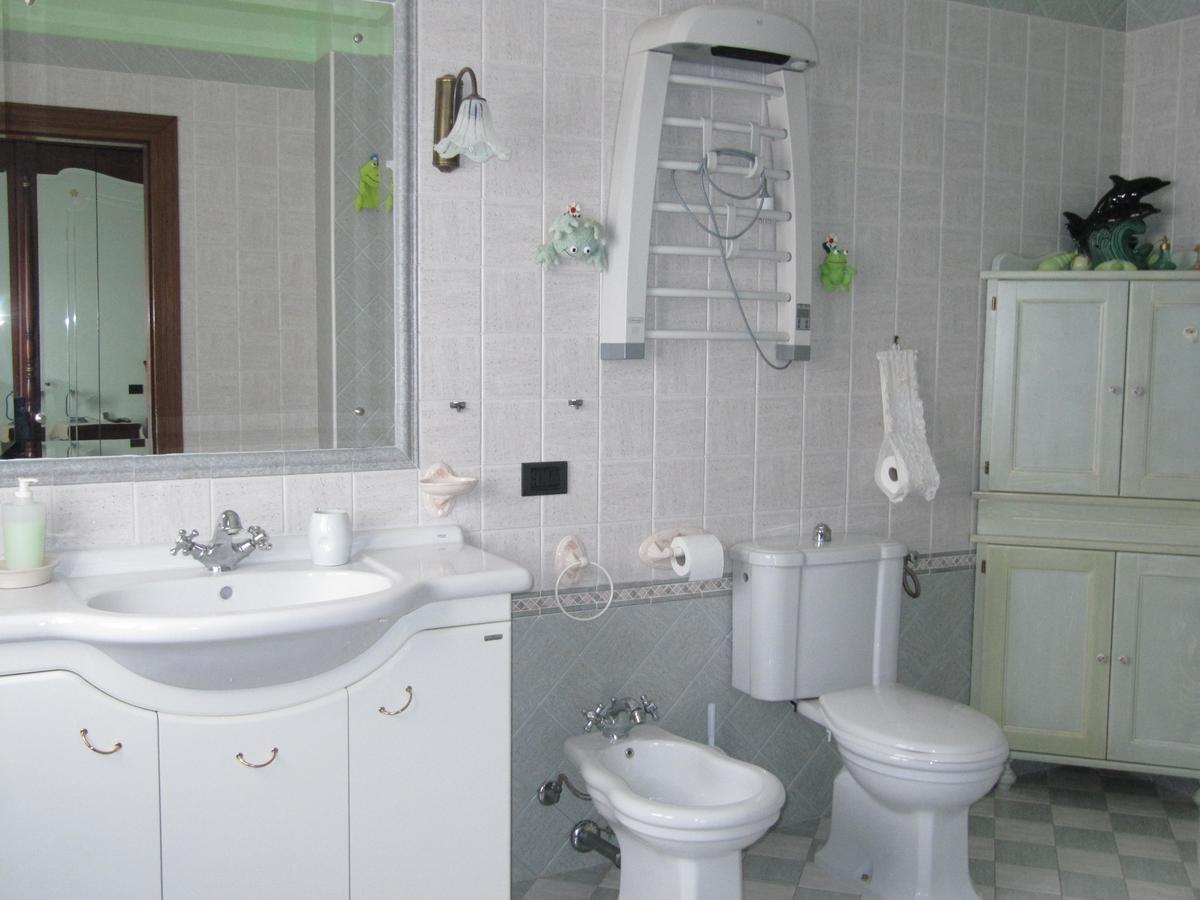 Il Portico Bed & Breakfast Uras ภายนอก รูปภาพ