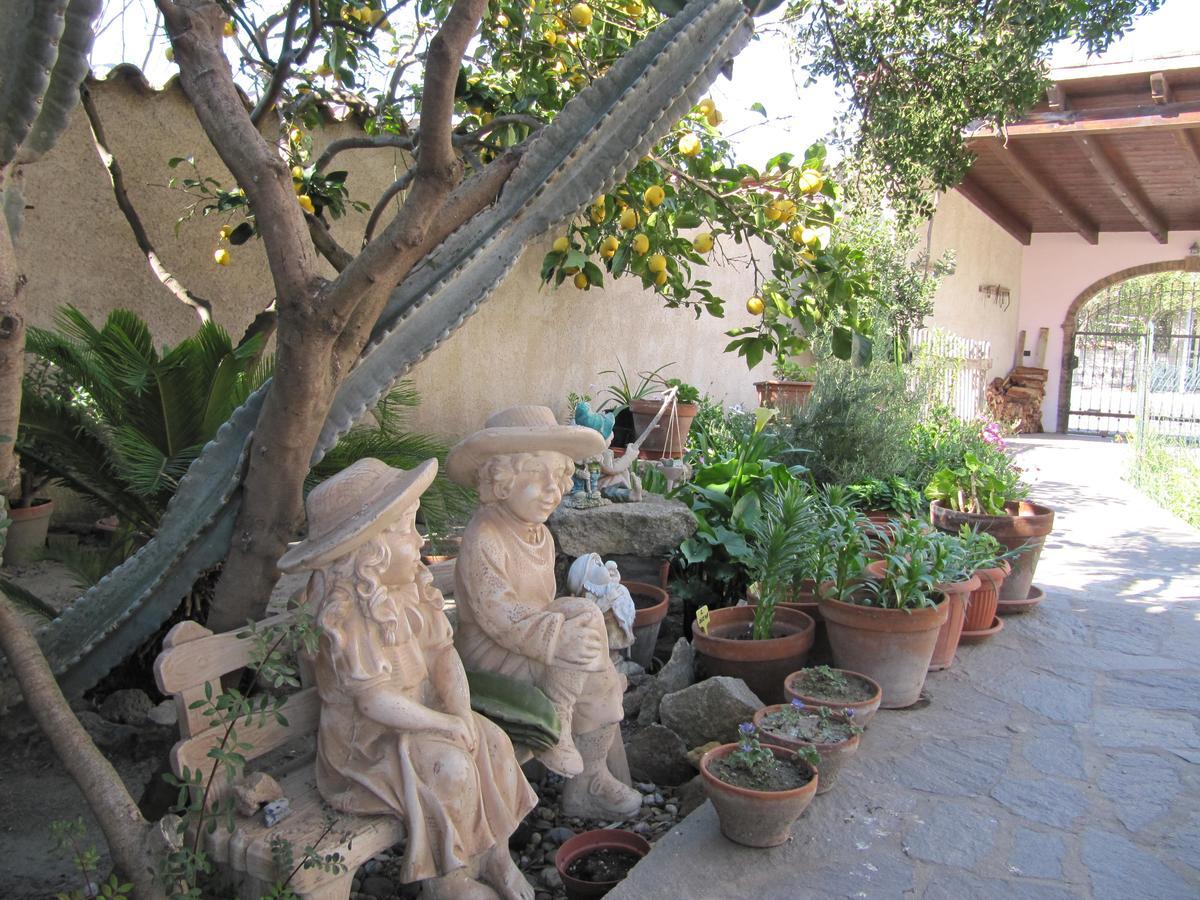 Il Portico Bed & Breakfast Uras ภายนอก รูปภาพ